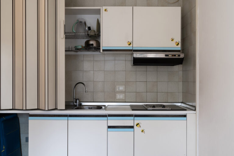 Cucina in alloggio della Residenza Goito