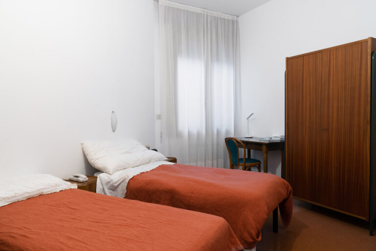 Alloggio con 2 letti singoli della Residenza San Raffaele